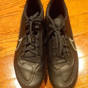 Nike Tiempo soccer cleats used once